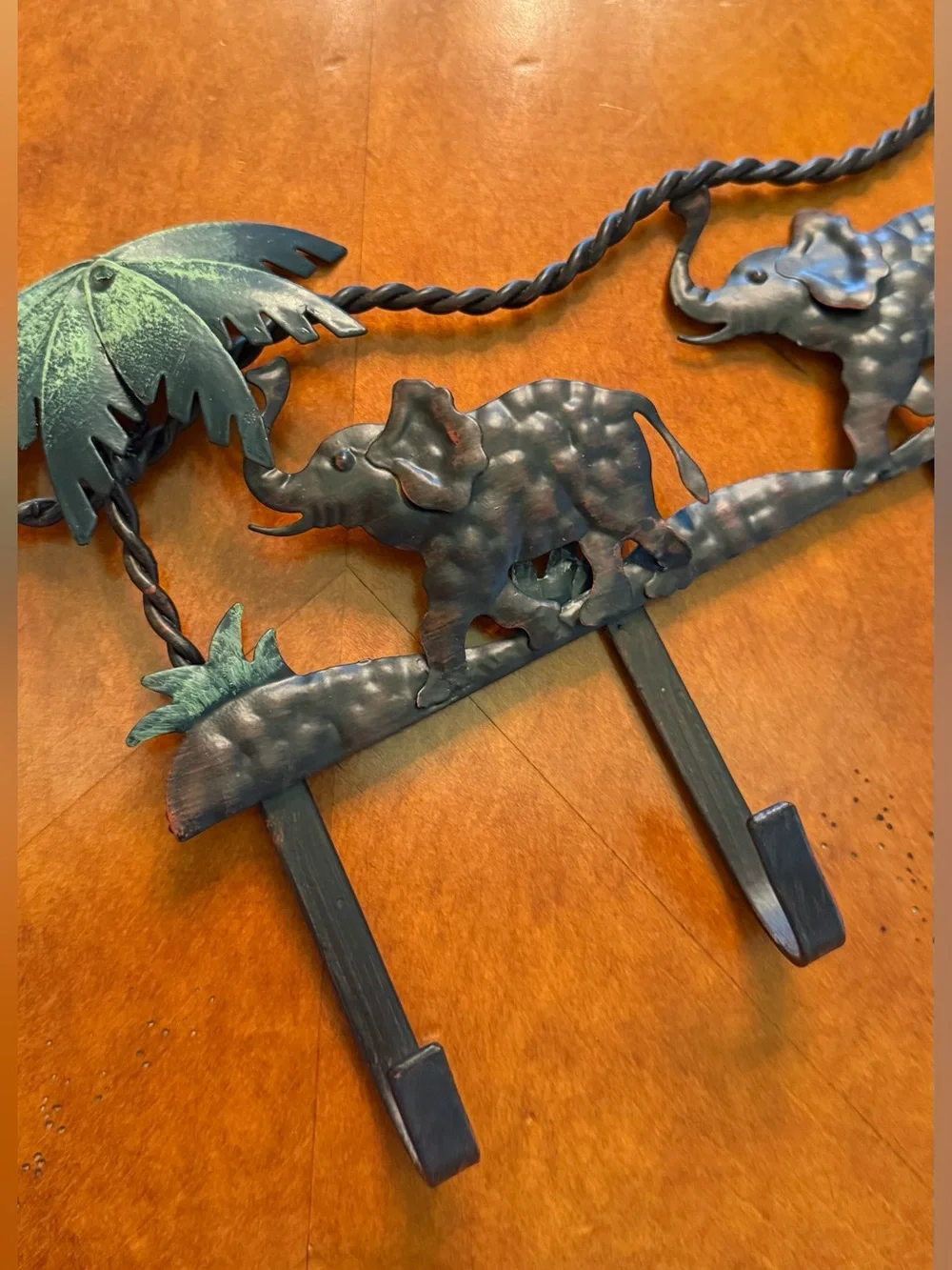 Vintage Style Elephant and Palm Tree Wall Hook Rack - Faux Bronze